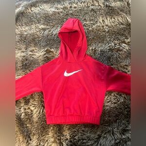 Nike Therma-FIT Red Cropped Hoodie Sweatshirt Pullover | Size M
